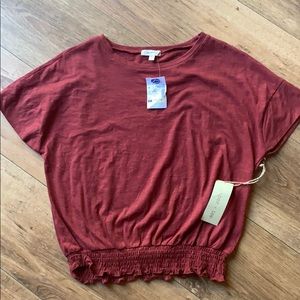 Crop tee with gathered waist